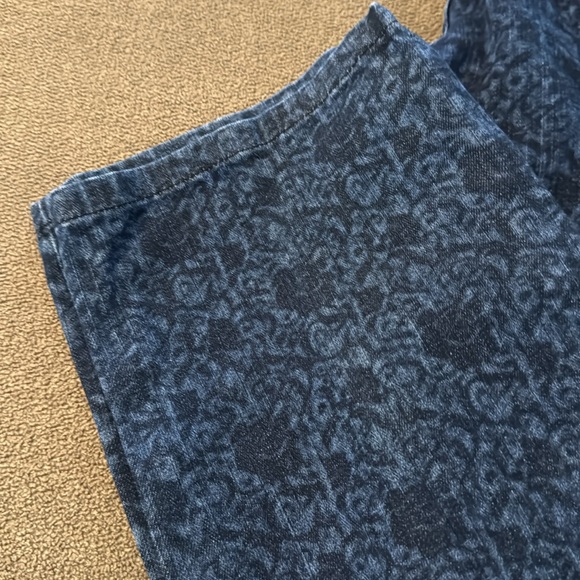 NYDJ Straight Leg Rapture Blue Lift Tuck Technology Jeans Size 8 (TD) - Picture 2 of 5